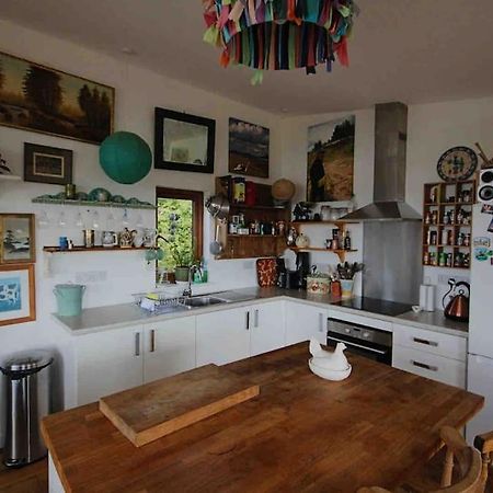 Spacious Cabin On Isolated Farm With Sea View バッド エクステリア 写真