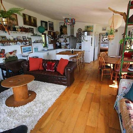 Spacious Cabin On Isolated Farm With Sea View バッド エクステリア 写真