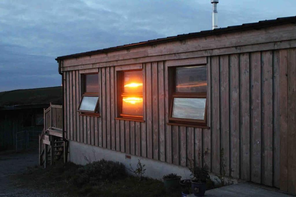Spacious Cabin On Isolated Farm With Sea View バッド エクステリア 写真