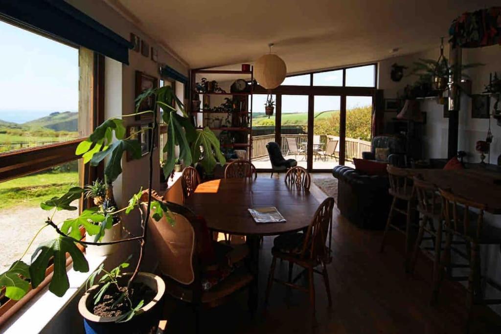 Spacious Cabin On Isolated Farm With Sea View バッド エクステリア 写真